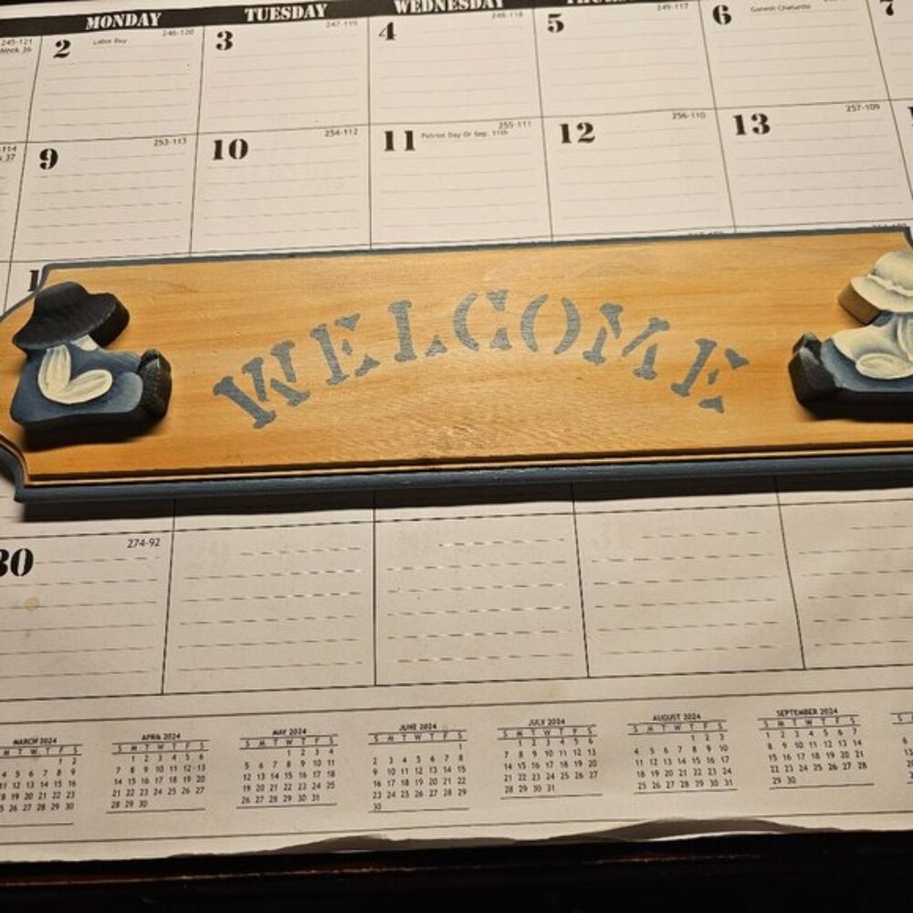 kitchen welcome wall sign
